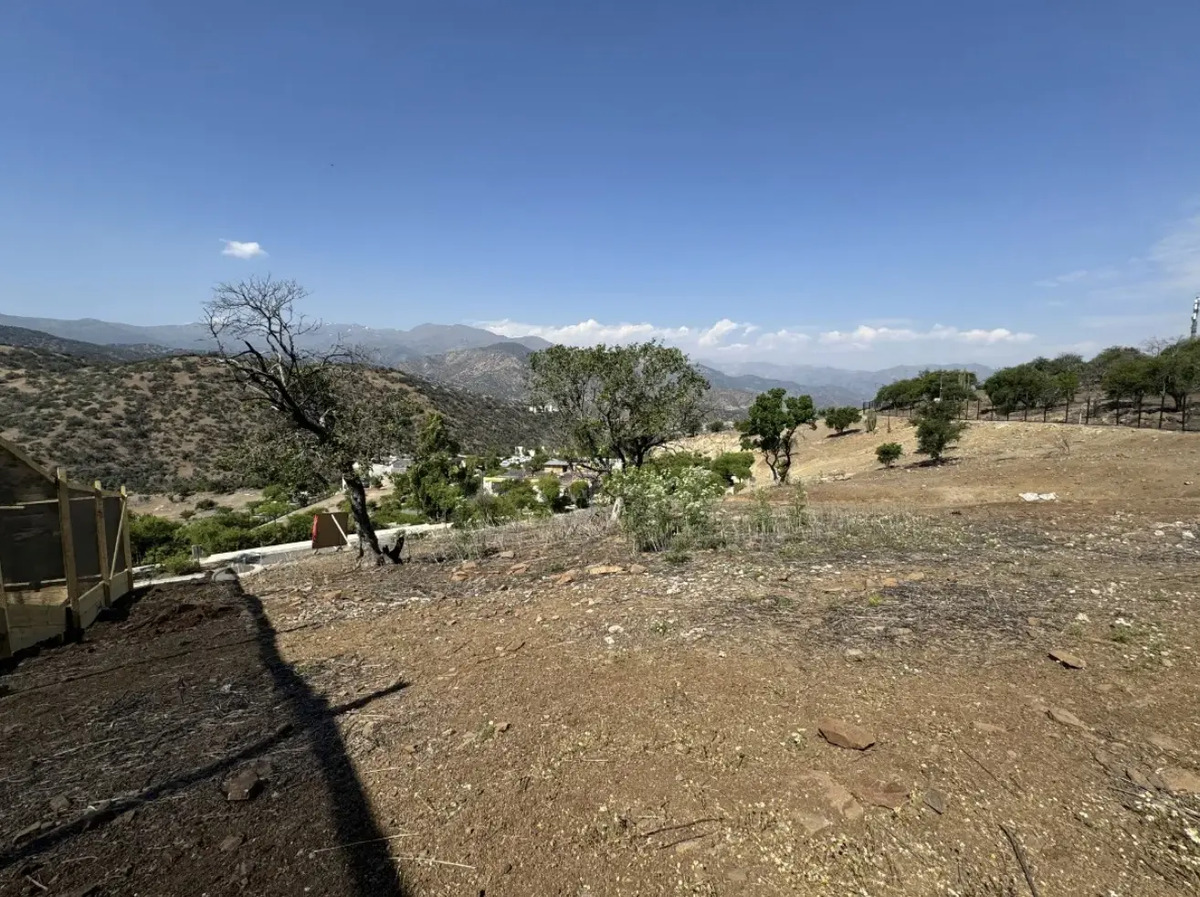 Venta Terreno 800m2 Condominio Bravos – Lo Barnechea