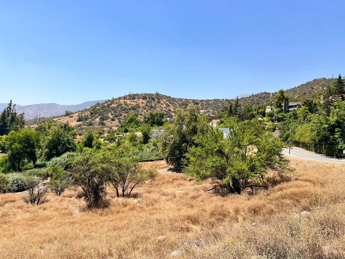 Venta Terreno 2.500m2 en Valle Escondido – Lo Barnechea